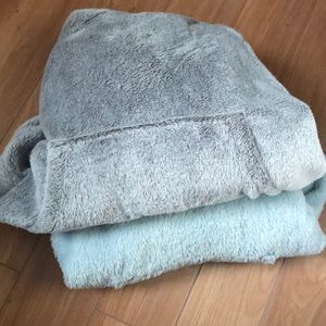 Fuzzy hoodie bundle!